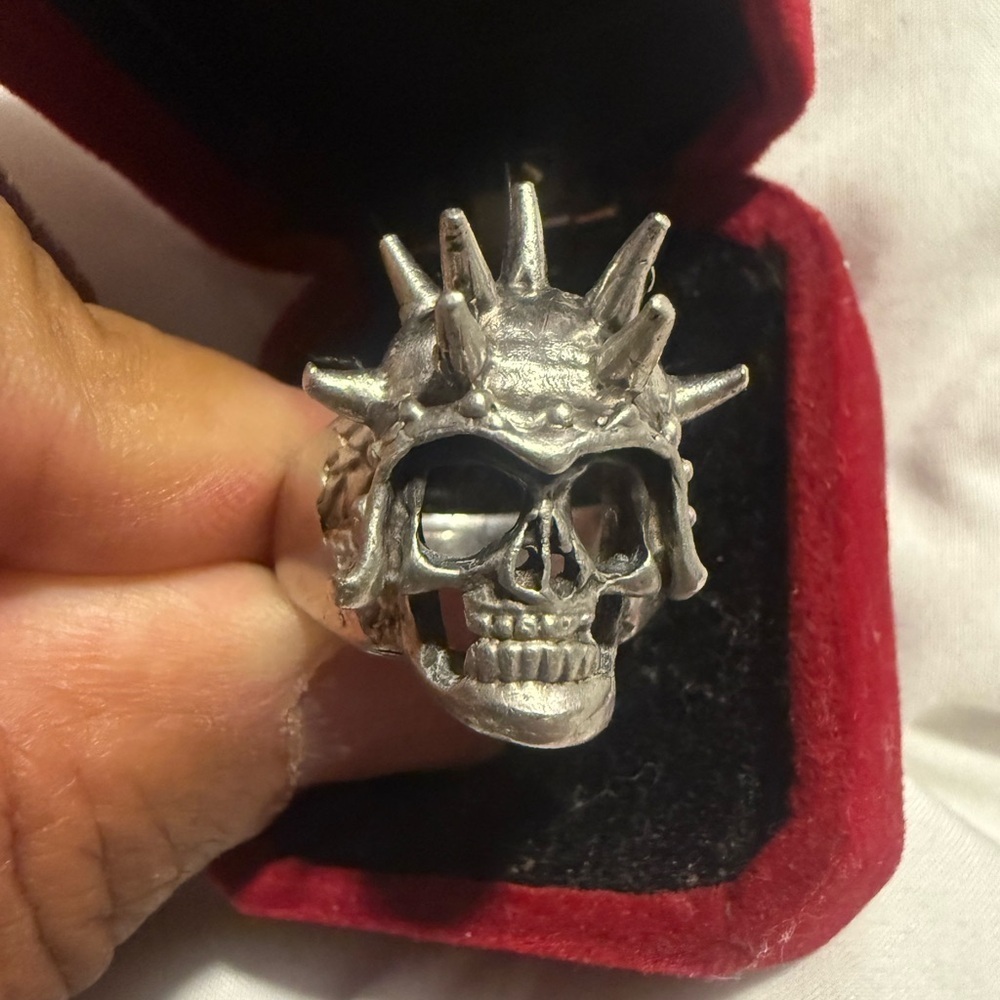 Vintage Outlaw Biker Motorcycle Spiked Skull Ring - Picture 2 of 7